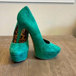 Jessica Simpson pumps size 9